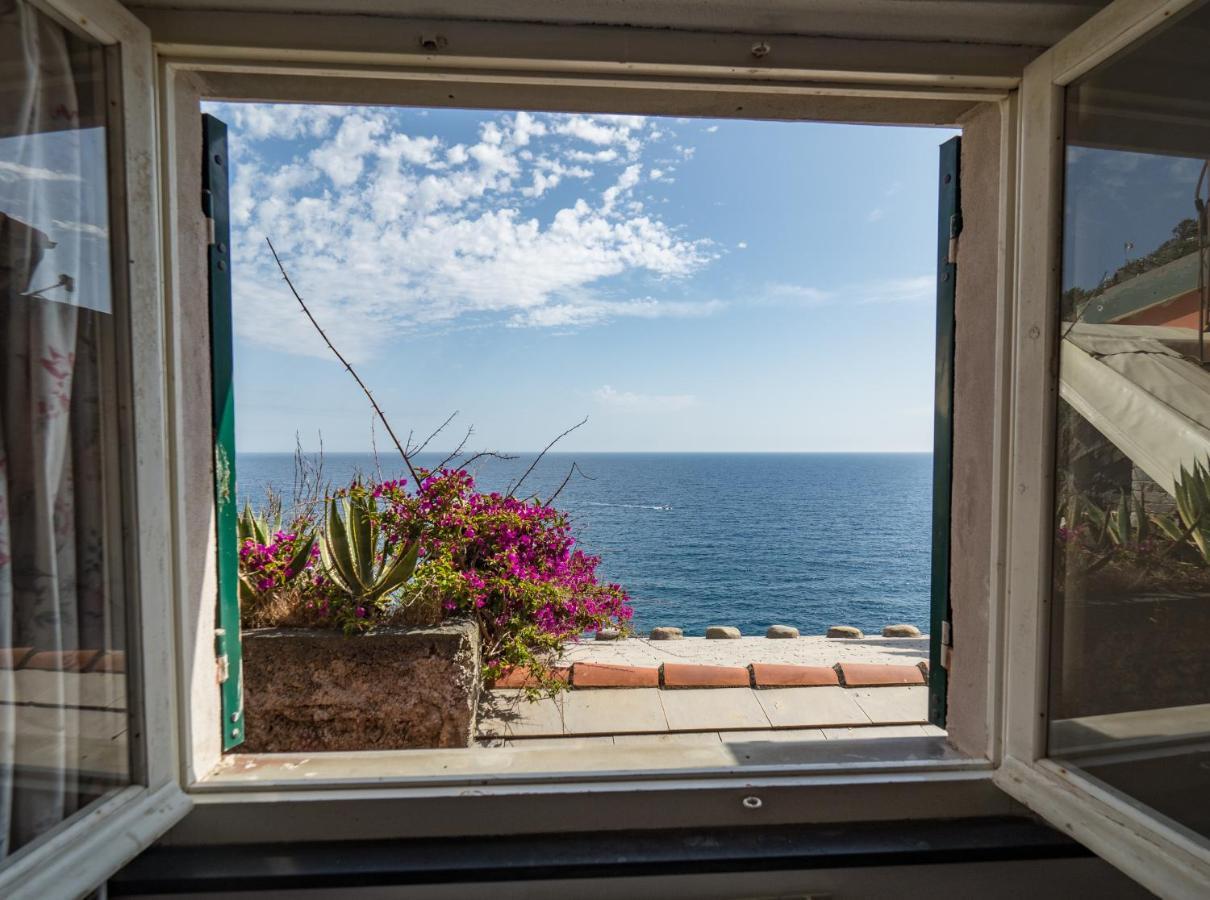 Refilea Sea View Tower Villa Vernazza Esterno foto