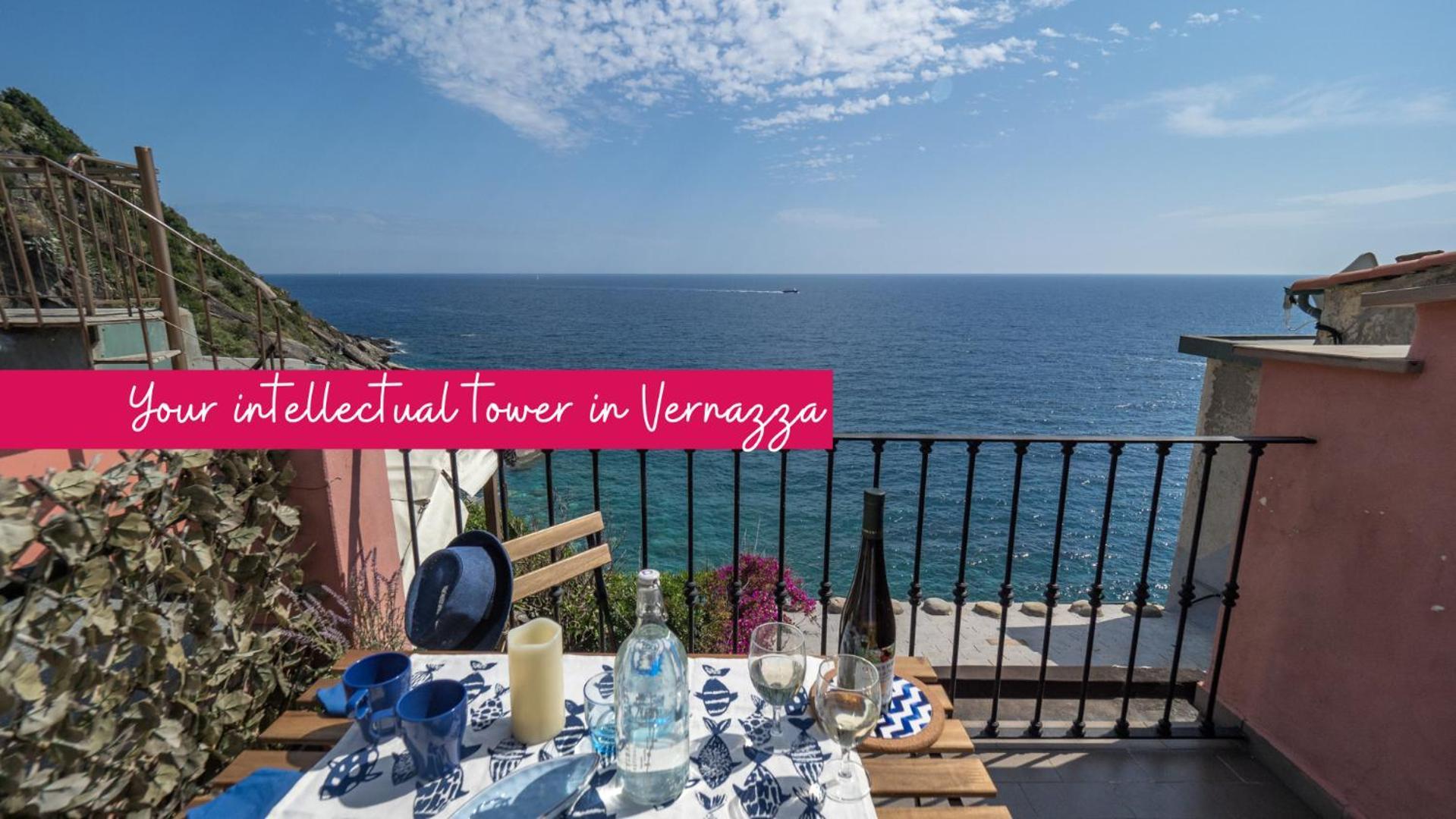 Refilea Sea View Tower Villa Vernazza Esterno foto