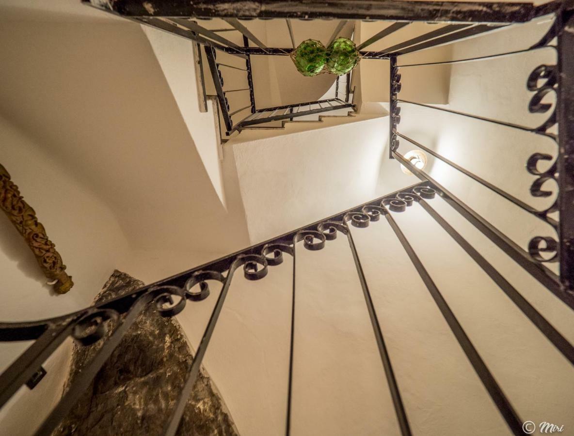 Refilea Sea View Tower Villa Vernazza Esterno foto