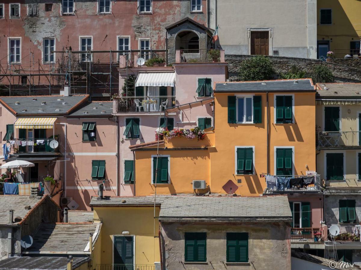 Refilea Sea View Tower Villa Vernazza Esterno foto
