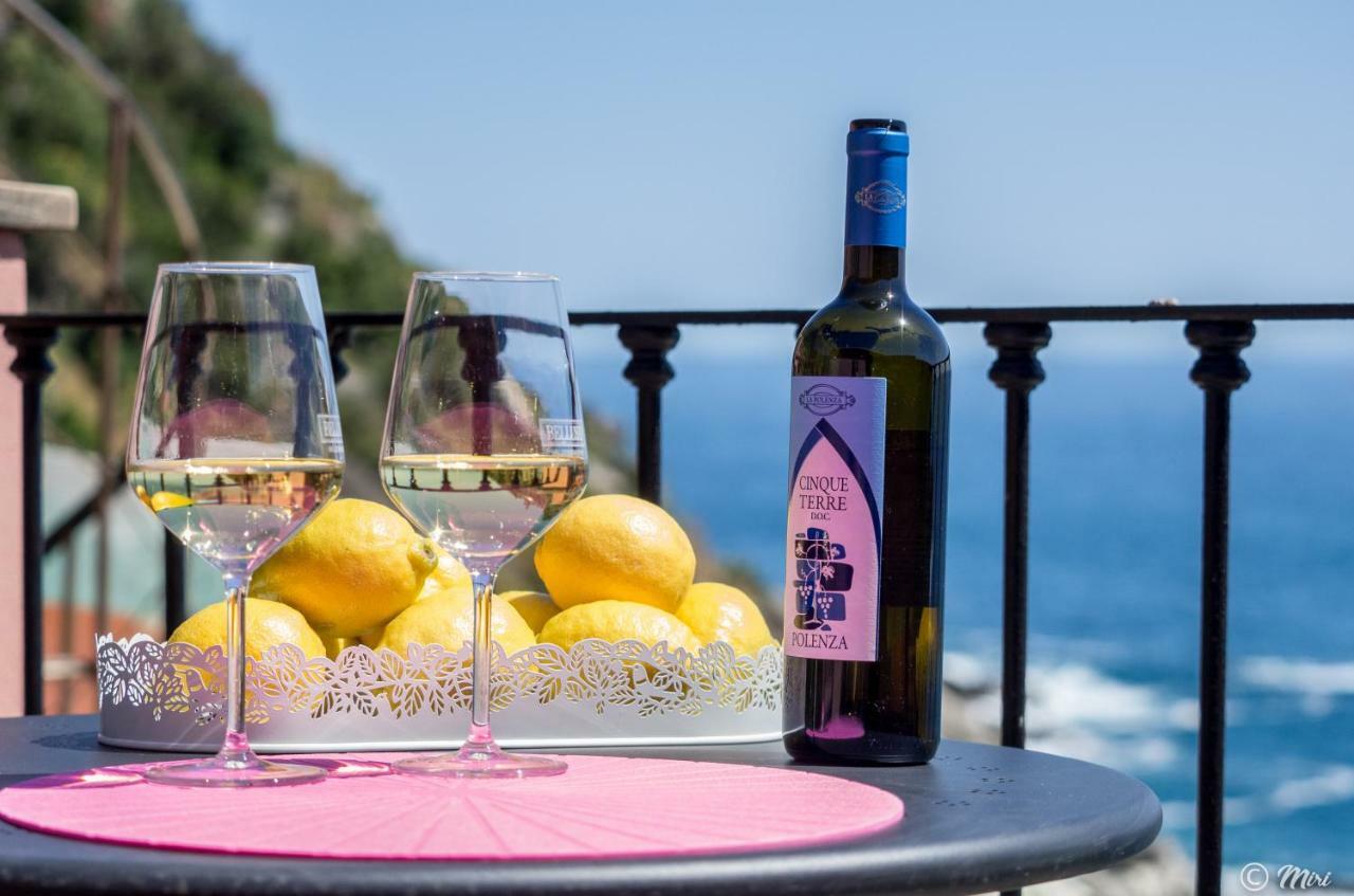 Refilea Sea View Tower Villa Vernazza Esterno foto